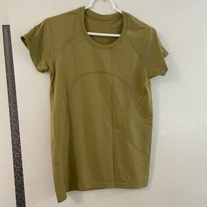 Lululemon Swiftly Tech Short Sleeve 2.0